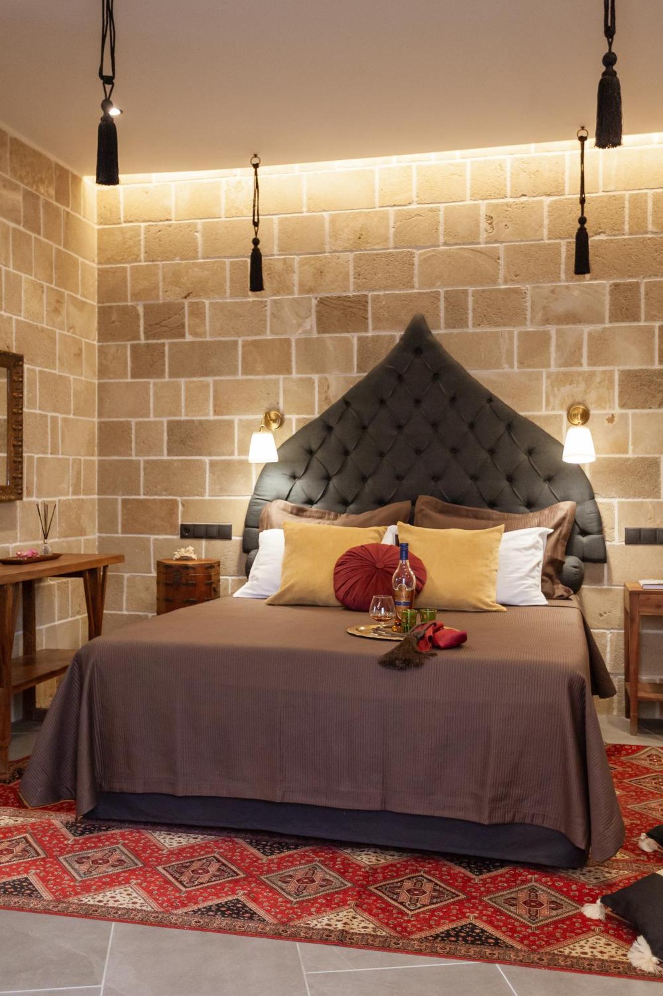 Utopia Luxury Suites - Old Town Rhodes City Exterior foto